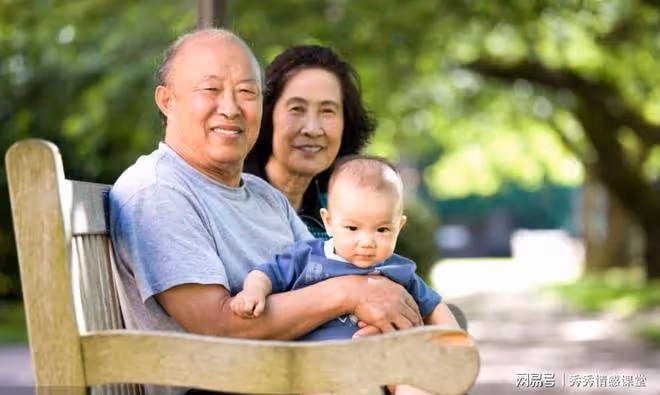 案例:幫帶外孫3年,聽到女兒和女婿的對話,我打消了賣房的念頭