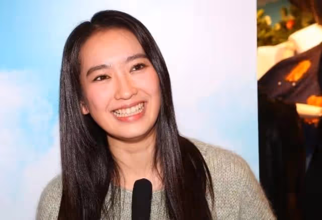女神封盤！星二代小花低調放閃致地下戀曝光，男方是肌肉型男小生