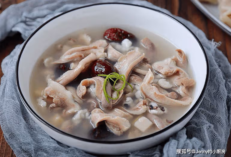 氣血不足百病生,夏天常喝5道家常湯,滋補氣血強免疫,安穩過夏