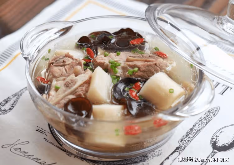 氣血不足百病生,夏天常喝5道家常湯,滋補氣血強免疫,安穩過夏