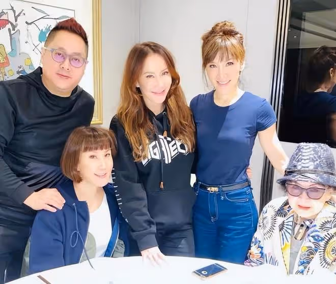 李玟二姐避談Bruce,不再糾結新仇舊怨,只想陪母親好好生活