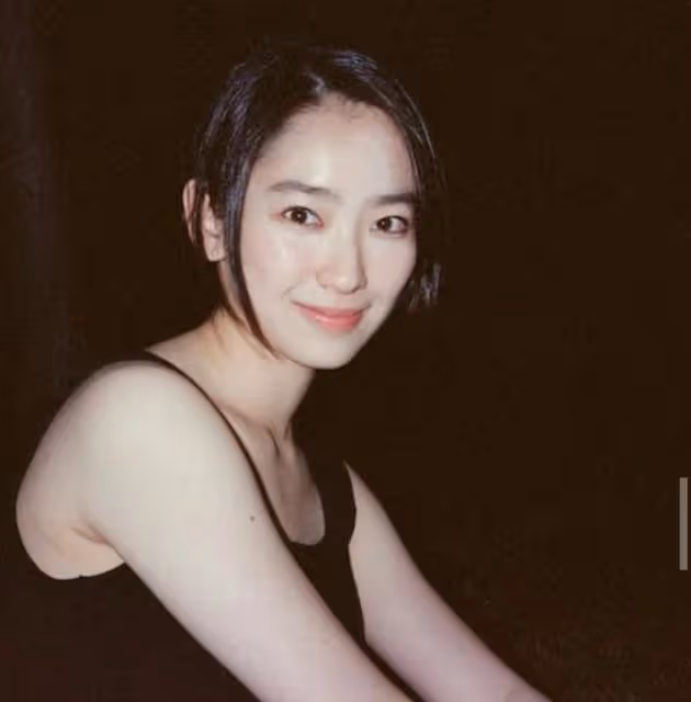 真或假？星二代小花前腳曝出戀情，媽媽後腳疑曬照否認緋聞卻秒刪