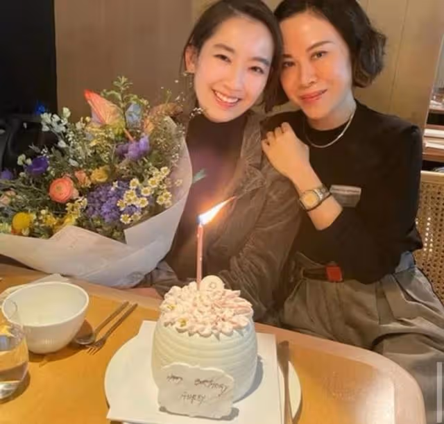 真或假?星二代小花前腳曝出戀情,媽媽後腳疑曬照否認緋聞卻秒刪