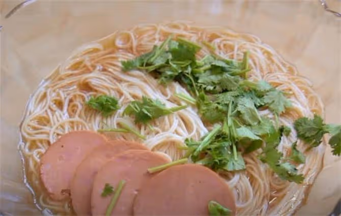 麵條夏天好吃新做法,開胃爽口,簡單快速,新手看一遍就會