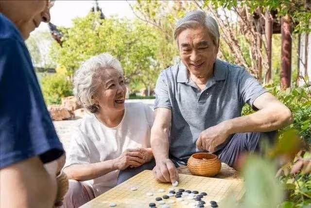 60歲以後,若出現這「4個徵兆」,是老天爺在幫你,晚年大幸