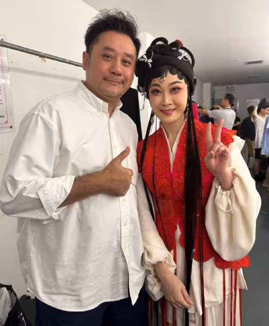 國家一級演員蔣文端近況,與TVB舊同事重聚心情好,54歲氣質出眾