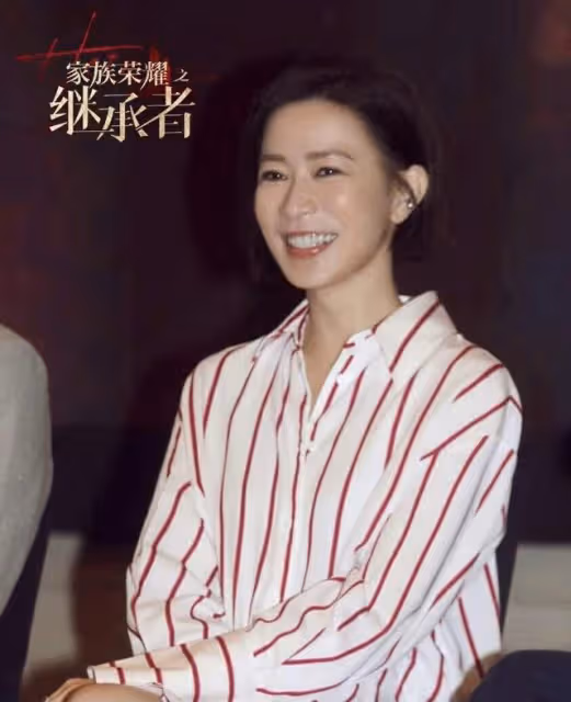 TVB小生拍新劇獲視後妻子探班!一家人終團聚,自曝角色挑戰大
