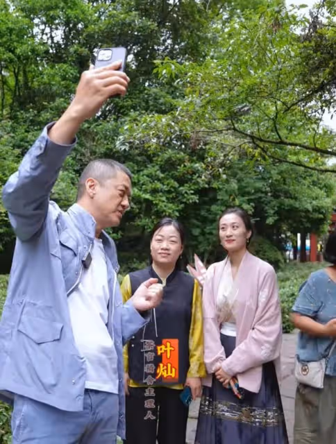李亞鵬投資20億開火鍋店,兩年內要超過海底撈,妻子很擔憂亂投資