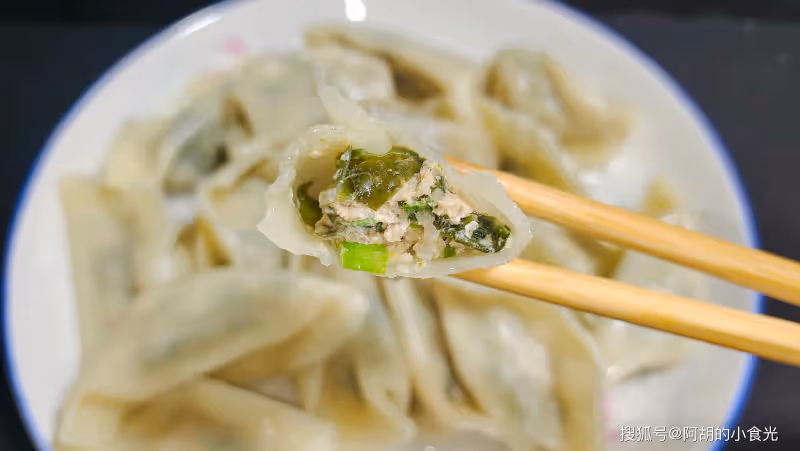 八月吃餃子,試試這餡!不愧是「天然鈣庫」, 能提鮮能補鈣,啥都不蘸都好吃