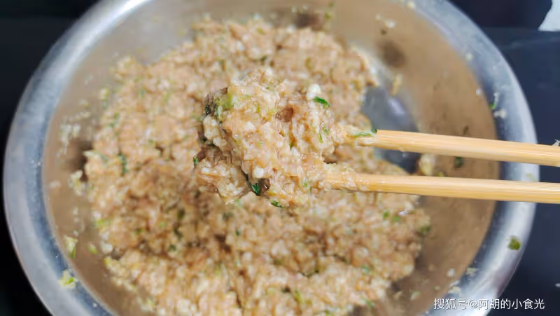 八月吃餃子,試試這餡!不愧是「天然鈣庫」, 能提鮮能補鈣,啥都不蘸都好吃