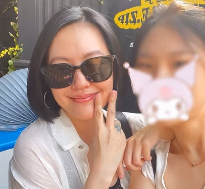 小S韓國行太歡樂,和具俊曄在家當女兒面熱舞,牽手轉圈很激動