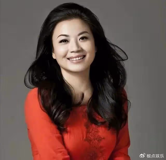 不結婚卻有固定伴侶,這3位中年女星,一個比一個過得滋潤