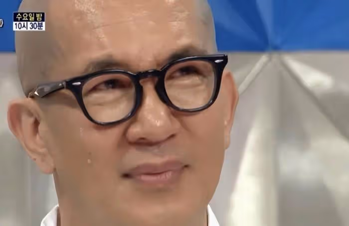 具俊曄公布和大S重逢畫面：大S穿睡衣站家門口落淚，害羞捧臉迎接