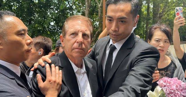 李玟老公回應爭議,透露妻子遺願,指李玟骨灰被李家人霸占
