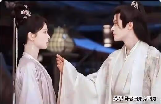 《長相思》小夭知道自己被相柳睡了嗎？原著里夭柳親了400多次是真的嗎？