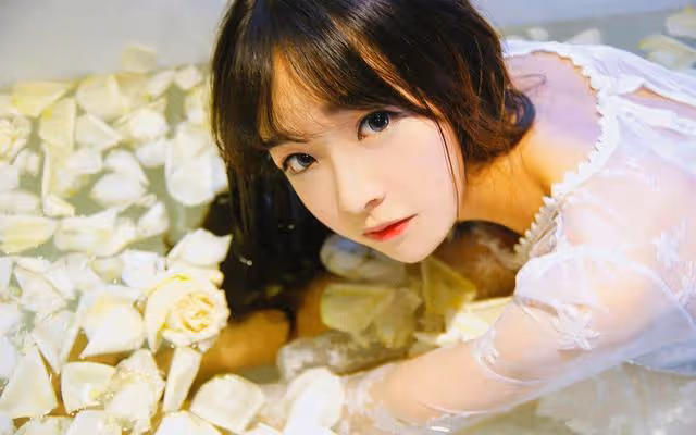 中年女人離婚後,若管不住4樣東西,很難獲得幸福