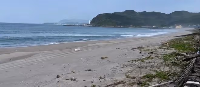 張震岳海邊救人，55歲男子溺水離世，英勇畫面感動眾人