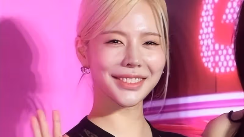 少女時代成員Sunny，李秀滿的侄女李順圭，離開SM公司