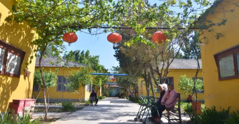 我媽住進養老院，岳父母來到我家，要我每月給3000零花錢，憑啥？播