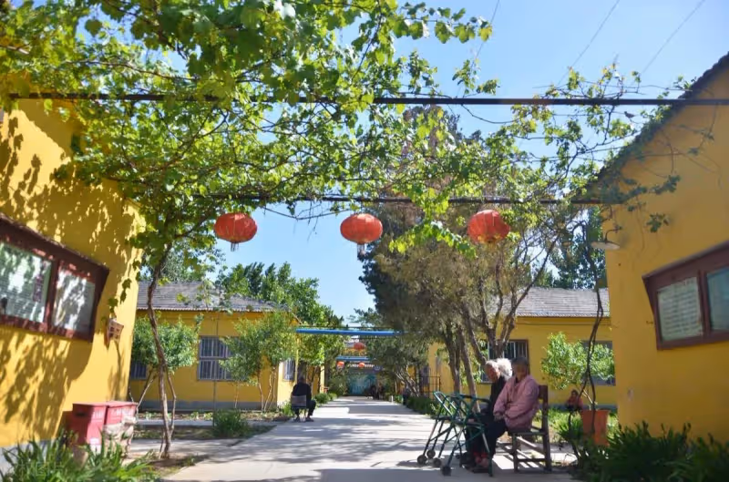 我媽住進養老院,岳父母來到我家,要我每月給3000零花錢,憑啥?播
