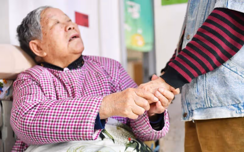 60歲的我,給9旬母親養老5年後,我決定以後不用兒女給我養老!