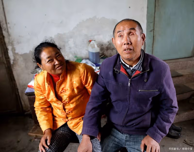 叔伯欺負我媽是寡婦,幾家人成了仇人,我結婚時摒棄前嫌請了他們播