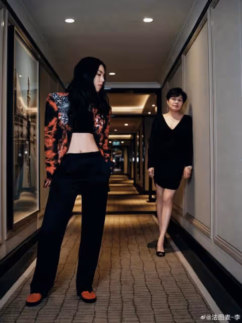 淚目!法圖麥穿爸爸李詠衣服拍「全家福」,哈文:一家人在一起