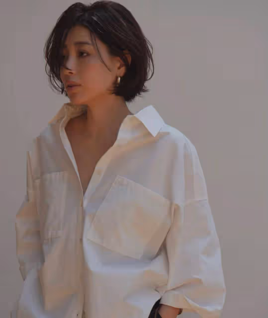 擁有「御姐臉蘿莉臉」,這位日本博主怎麼穿高級衣服?