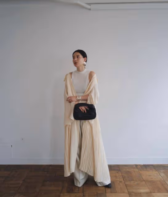 擁有「御姐臉蘿莉臉」,這位日本博主怎麼穿高級衣服?
