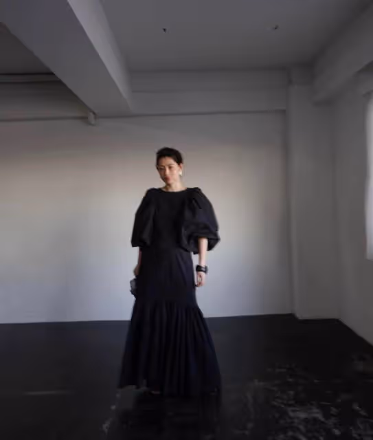 擁有「御姐臉蘿莉臉」,這位日本博主怎麼穿高級衣服?