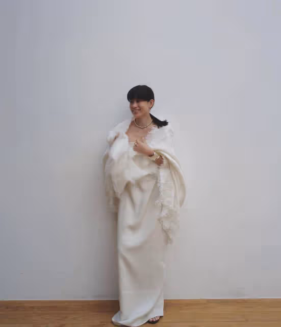 擁有「御姐臉蘿莉臉」,這位日本博主怎麼穿高級衣服?