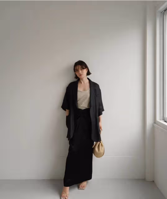 擁有「御姐臉蘿莉臉」,這位日本博主怎麼穿高級衣服?