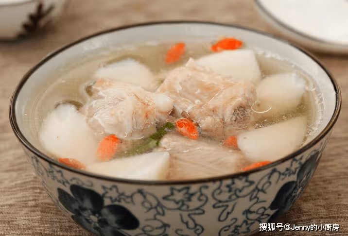 「秋喝湯,勝良方」,5道營養湯要常喝,補水又健脾胃,順利入秋