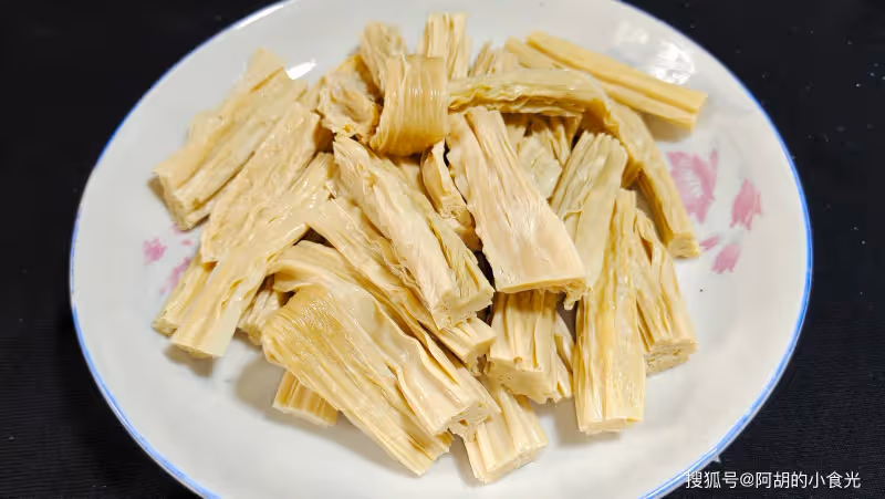腐竹和它完美搭配!無愧是「入秋第一補」,補而不膩,滿足你的胃