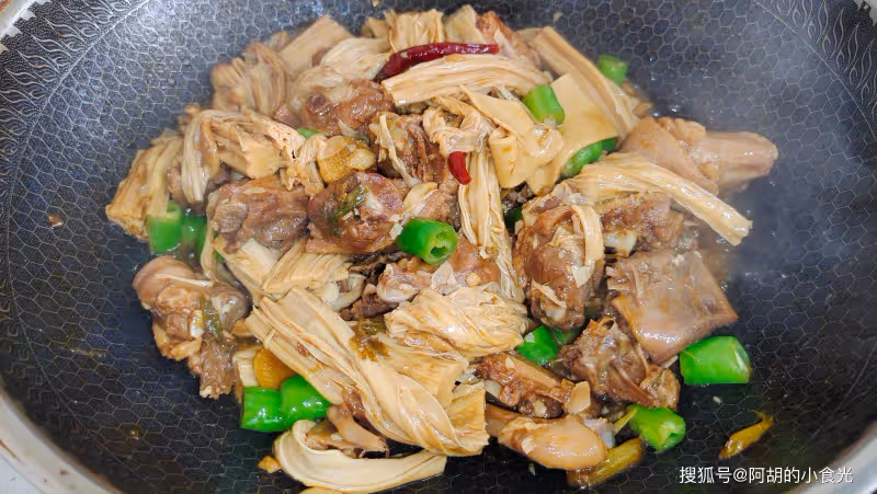 腐竹和它完美搭配!無愧是「入秋第一補」,補而不膩,滿足你的胃