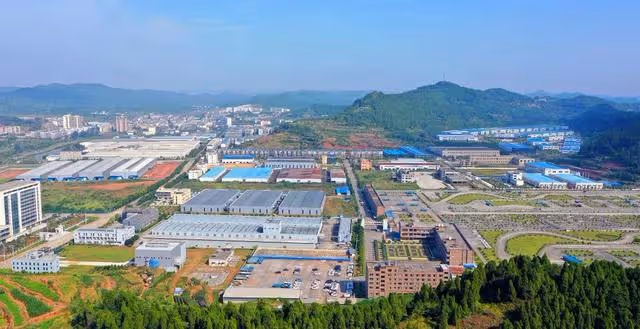 學習貫徹市委七屆八次全會精神系列評論⑥丨聚力培優「五大支柱性產業」