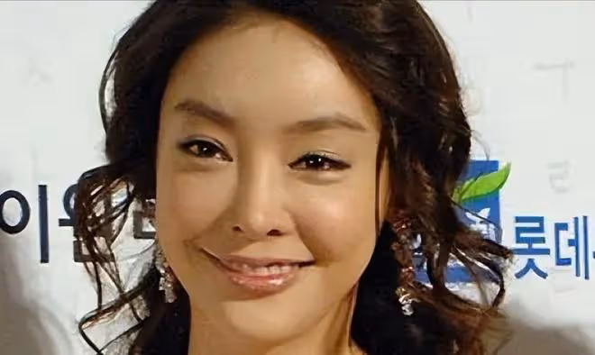 1年性交易高達300多次,為此墮胎9次,聲稱來中國就是為了圈錢