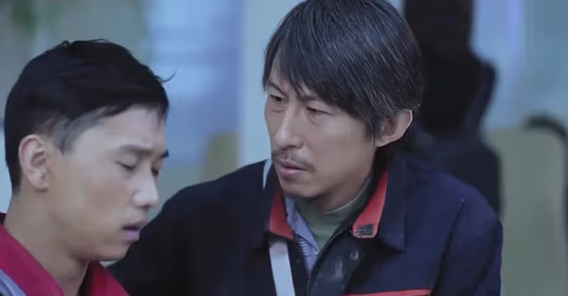 給弟弟存錢買房，妻子離婚，過節去弟弟家，弟媳說：我們要回娘家
