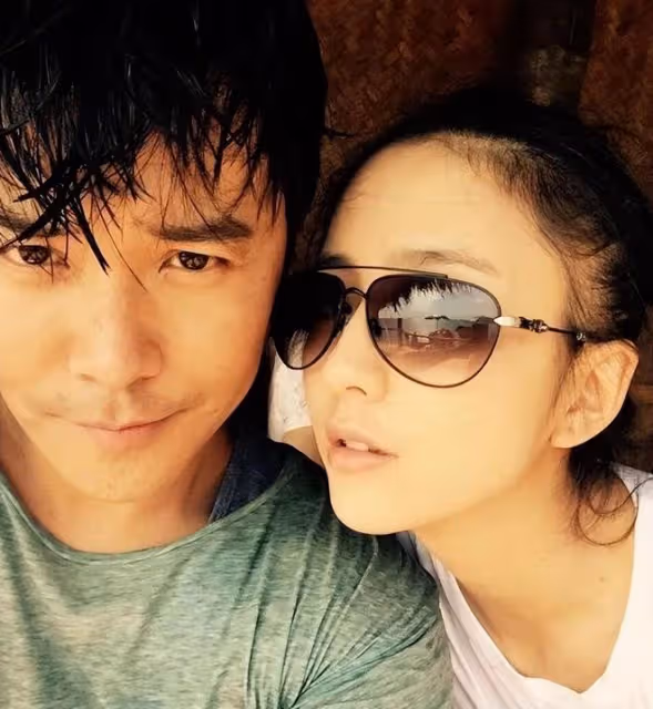 佟麗婭40歲生日被兒子表白,朵朵大讚媽媽像16歲,母子相擁好有愛