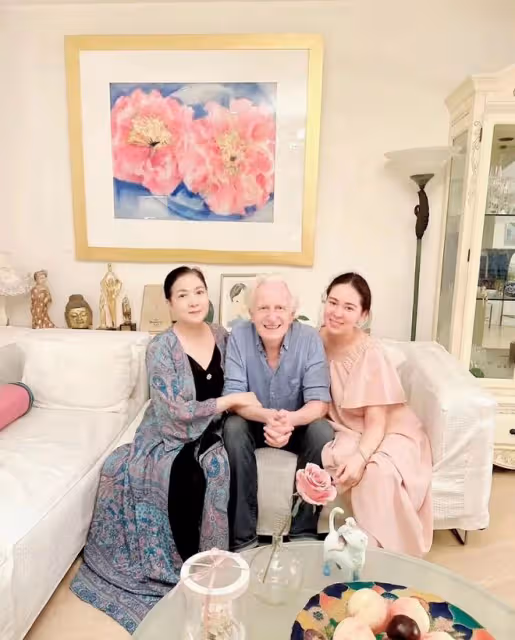 沈丹萍開香檳歡迎女兒回娘家,混血愛女像德國爸!曾不滿女婿家境