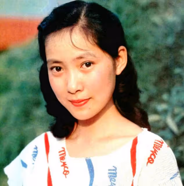 沈丹萍開香檳歡迎女兒回娘家,混血愛女像德國爸!曾不滿女婿家境