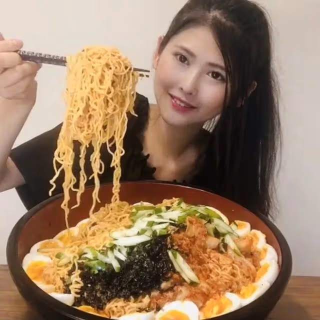 年僅30歲!日本人氣美女大胃王突然死亡,去世前骨瘦如柴!