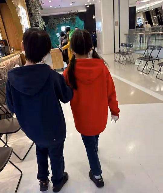 馬蓉曬37歲慶生照,嘟嘴賣萌少女感十足,無名指上戒指搶鏡