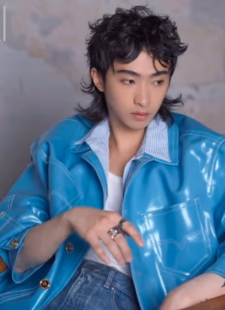 伊能靜曬兒女近照,還寫長信表白哈利,稱其特立獨行於她不是壓力