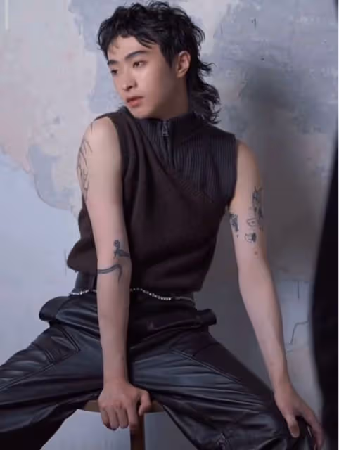 伊能靜曬兒女近照，還寫長信表白哈利，稱其特立獨行於她不是壓力