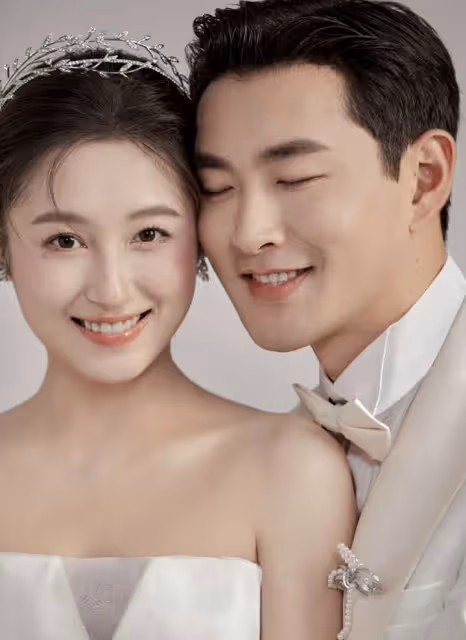 王彥霖拍婚紗照慶結婚兩周年，細節看出太寵妻，女兒跳舞見證幸福
