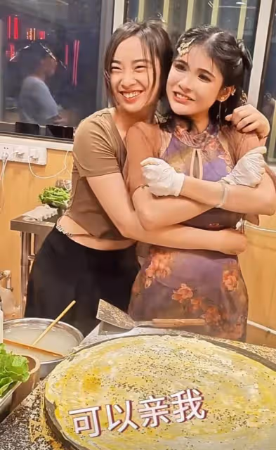 狗頭蘿莉搬到洛陽!被扒在外網拍大尺度視頻,16分鐘視頻曝光