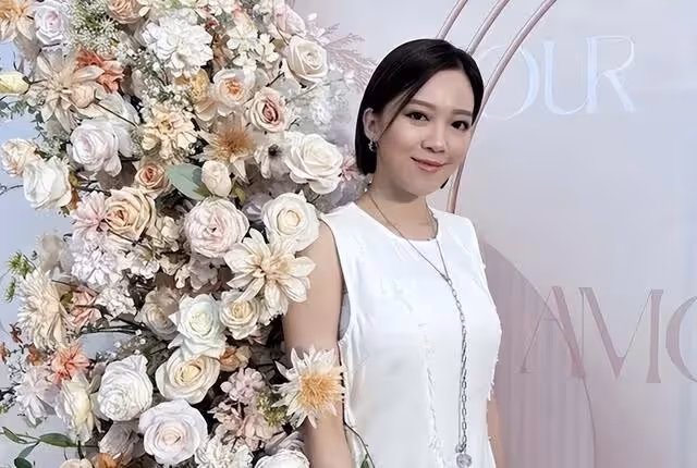 香港著名星二代宣布退圈!自曝轉做幕後,入行10年始終沒能大火