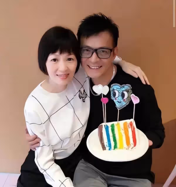 香港著名星二代宣布退圈!自曝轉做幕後,入行10年始終沒能大火