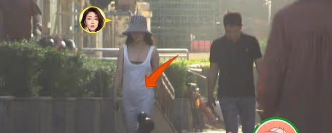 殷桃疑和中年商務男同居,親密搭肩男方長相平平,小腹被指隆起